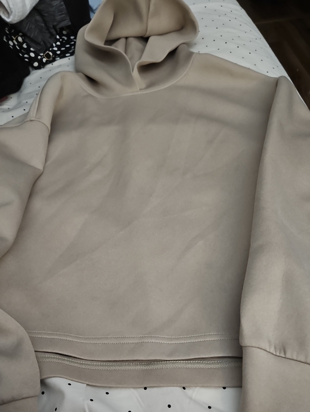 UniGlo Beige Sweater With Hood Size M